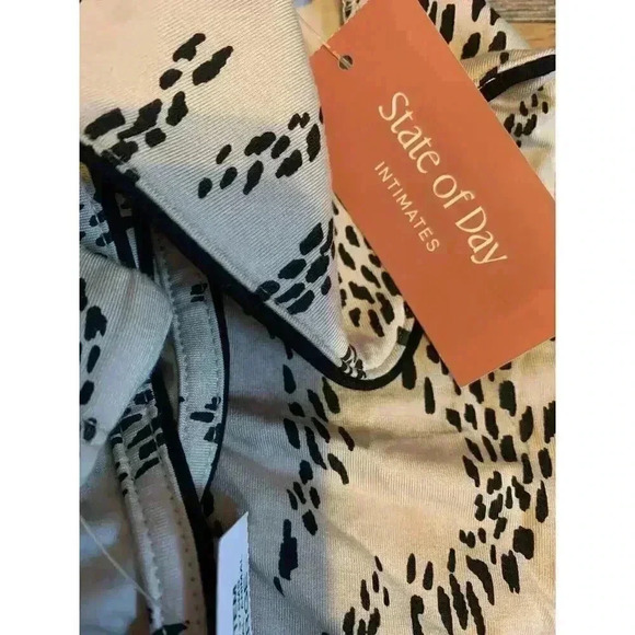 2 Pc State of Day Short Sleeves and‎ Short Sleepwear Animal Print Size L - Picture 6 of 6